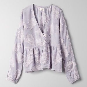 Wilfred — Augustine Blouse
Cropped, peplum blouse